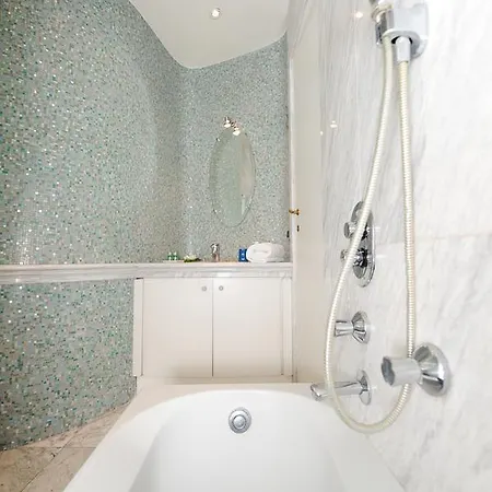 Appartement Le Royal Res. Negresco Five Stars House *