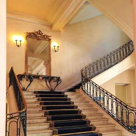 Le Royal Res. Negresco Five Stars House * Nice
